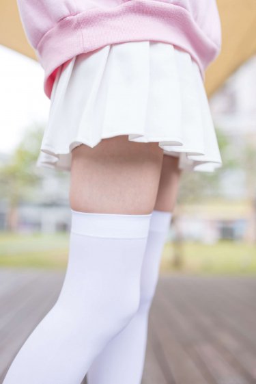 日本女教师被学生吃奶