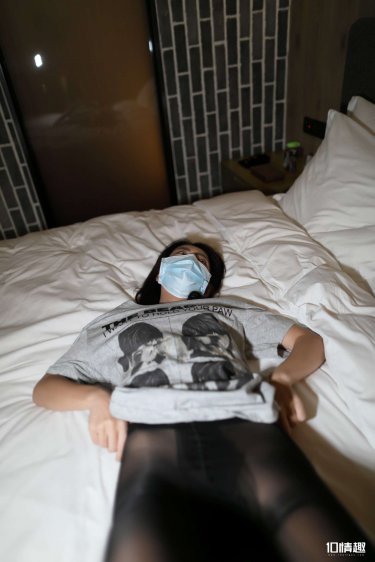 强干下属丰满的人妻